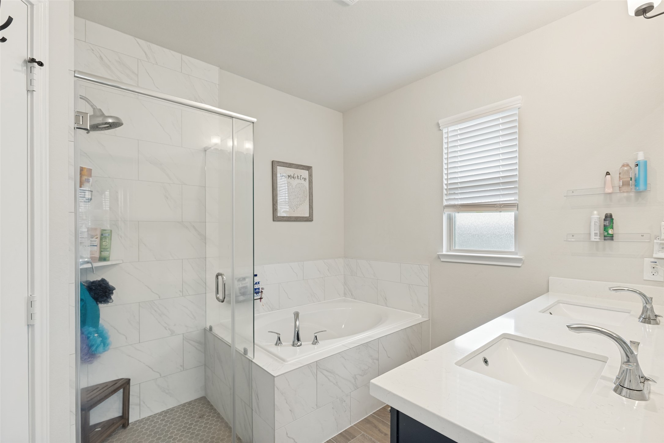 1902 Middle Pass Lane Angleton, TX 77515 - Photo 17 of 25