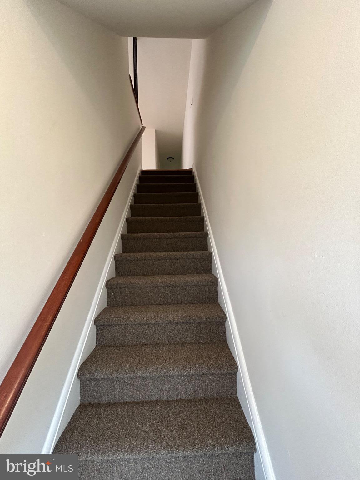 3 East Park Road Havertown, PA 19083 - Photo 3 of 21 2 bedroom, 1 bath unit on 2nd Floor