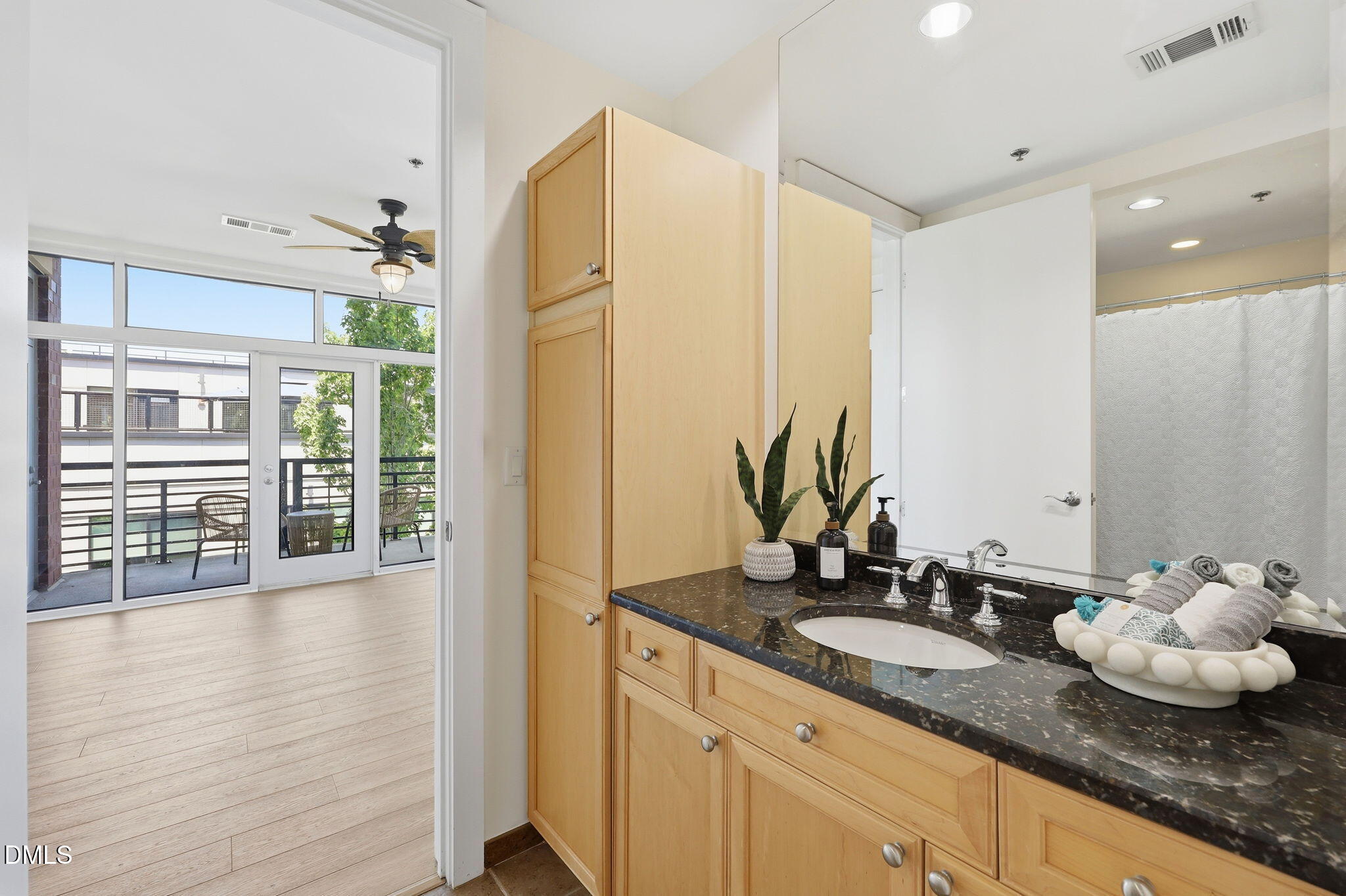 618 North Boylan Avenue, Unit 724 Raleigh, NC 27603 - Photo 20 of 36 24-web-or-mls-IMG_2179