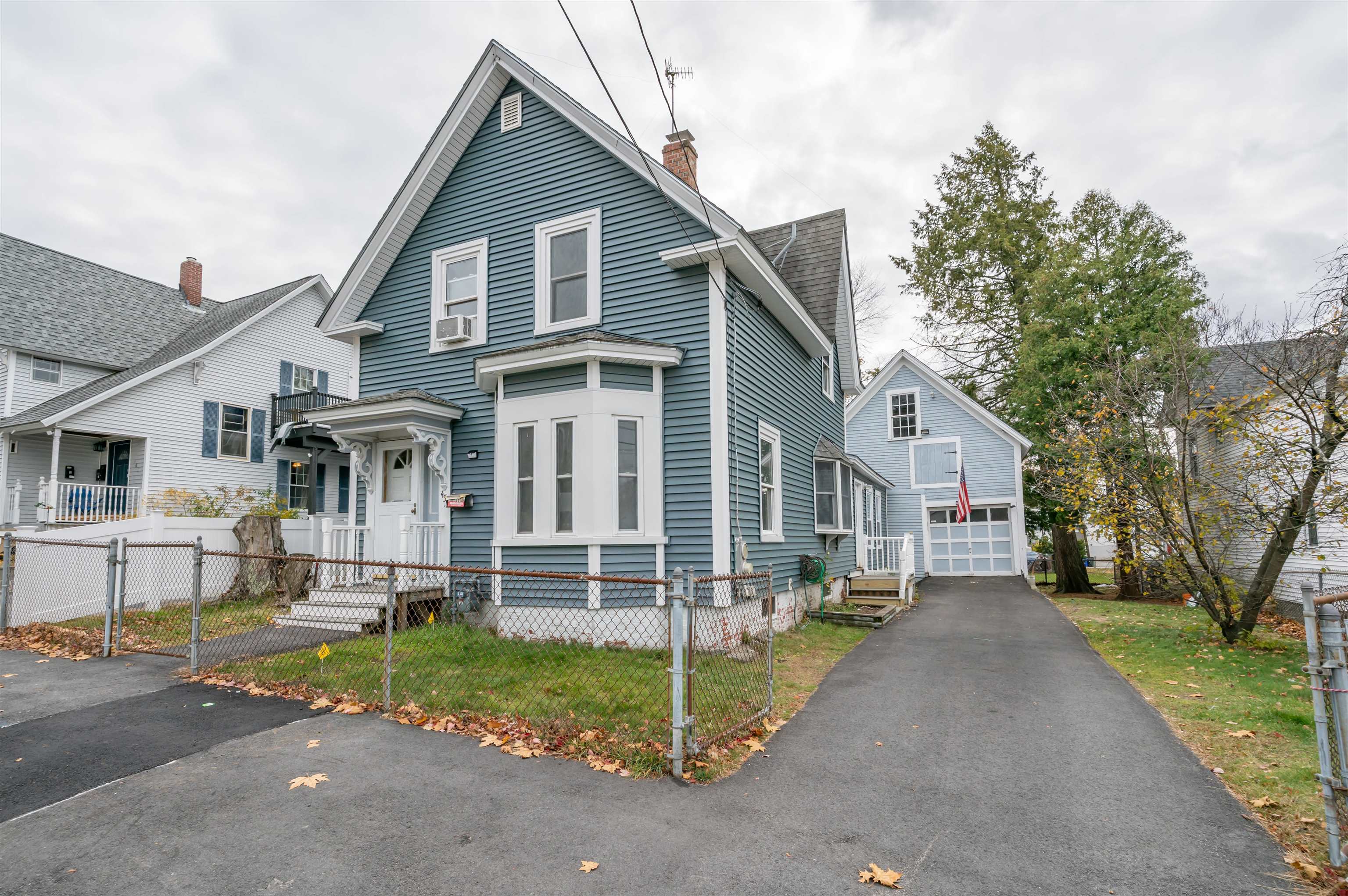 459 Central Street Manchester, NH 03103 - Photo 2 of 26