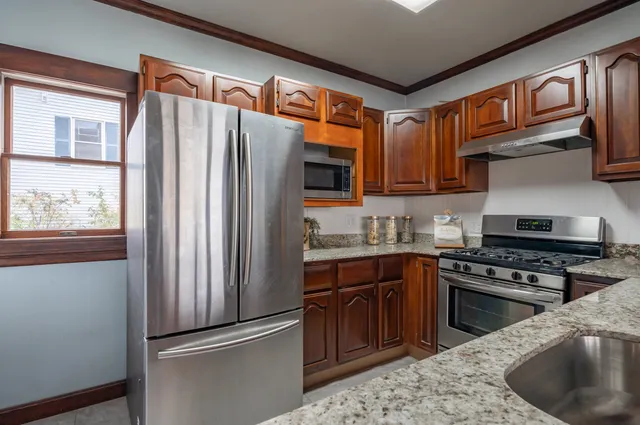 $399,900 | 459 Central Street, Manchester, NH 03103