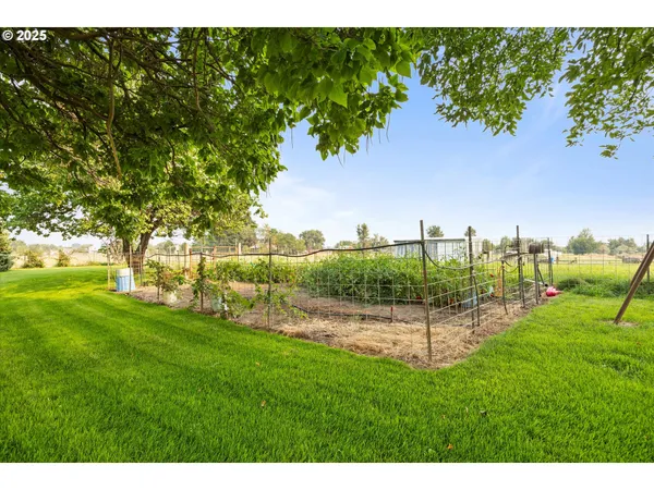 $625,000 | 32402 Shoop Lane, Hermiston, OR 97838