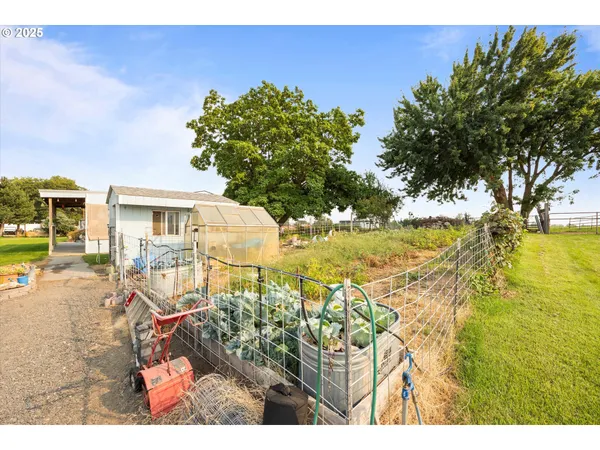 $625,000 | 32402 Shoop Lane, Hermiston, OR 97838