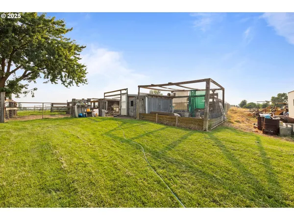 $625,000 | 32402 Shoop Lane, Hermiston, OR 97838