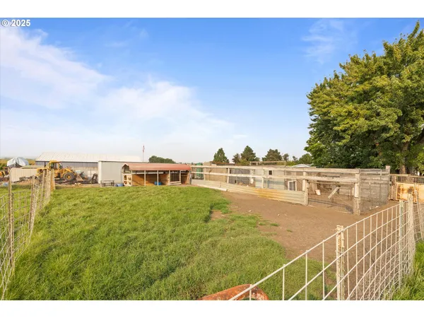 $625,000 | 32402 Shoop Lane, Hermiston, OR 97838