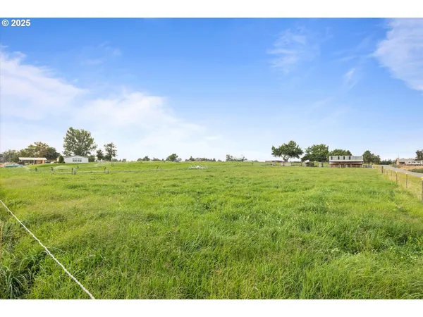 $625,000 | 32402 Shoop Lane, Hermiston, OR 97838