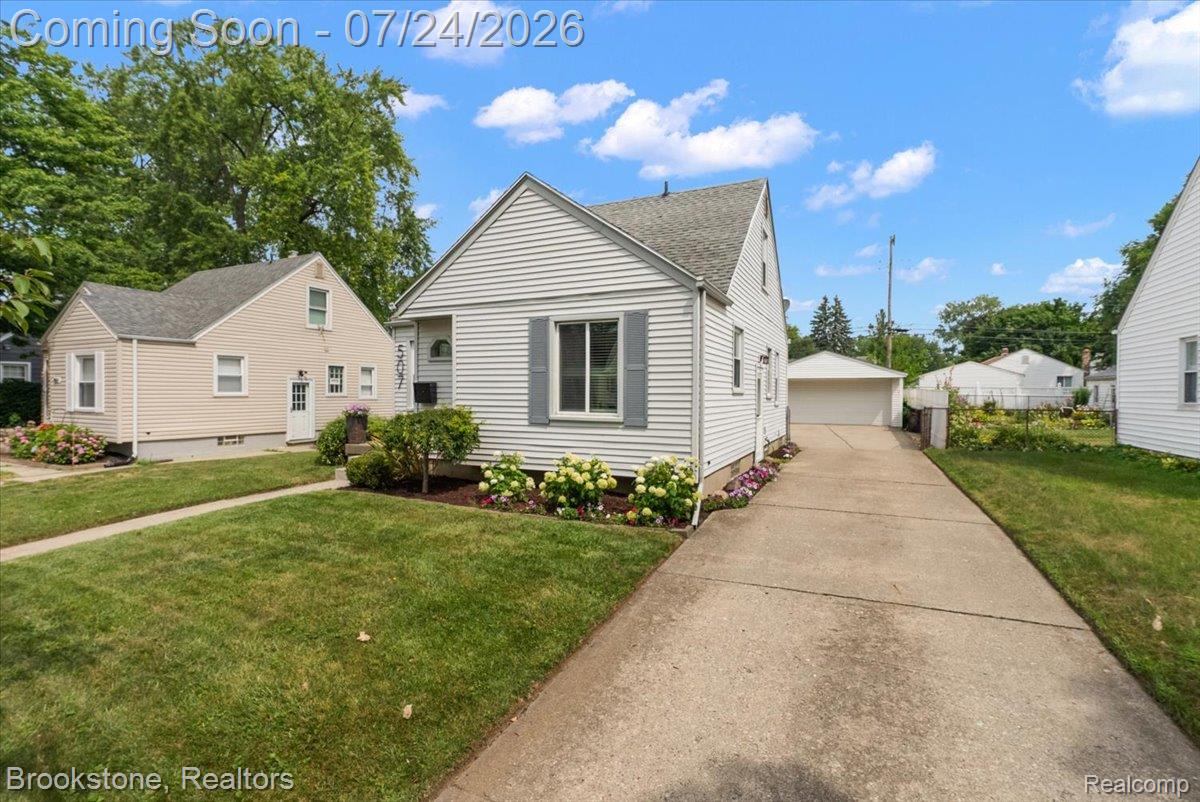 507 Roth Boulevard Clawson, MI 48017 - Photo 37 of 38 04-507 Roth -4.jpg