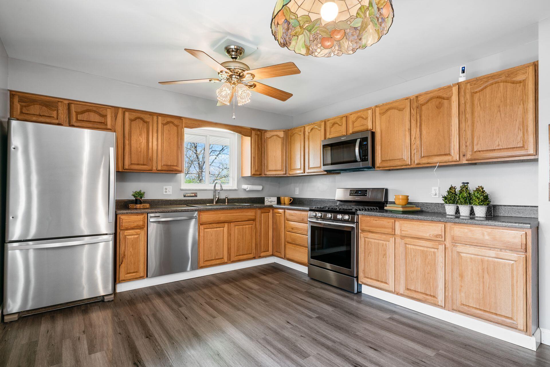 2852 Longfield Road Columbus, OH 43204 - Photo 34 of 57 010_83_R 2852 Longfield Rd 37