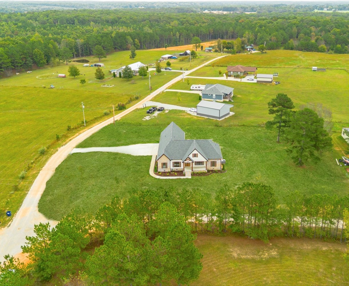 136 Summer Lk Drive Summertown, TN 38483 - Photo 2 of 48 a view of tennis court