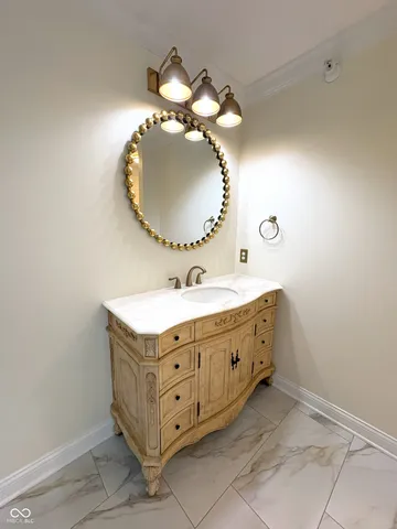 $2,100 | 949 Junction Place, Indianapolis, IN 46220