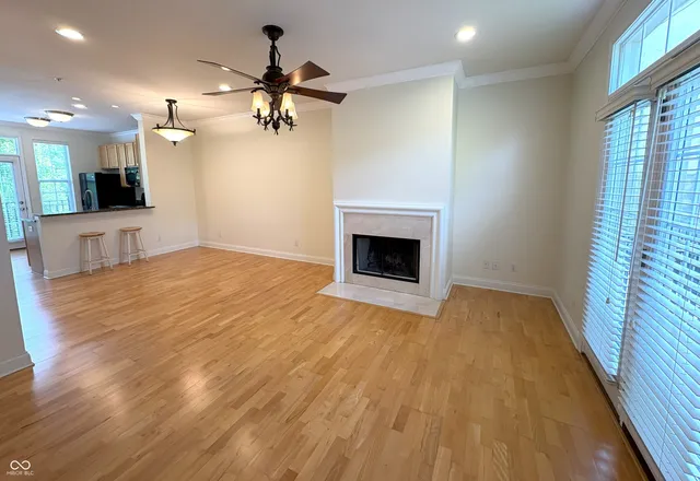 $2,100 | 949 Junction Place, Indianapolis, IN 46220