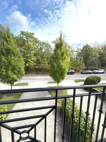 $2,100 | 949 Junction Place, Indianapolis, IN 46220