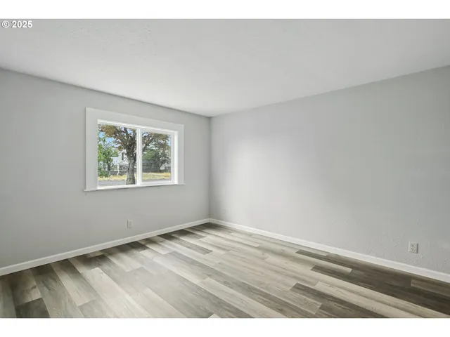 $205,000 | 301 East Court Street, Condon, OR 97823