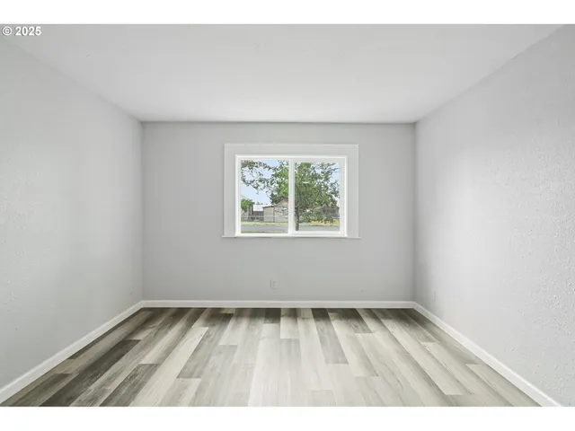 $205,000 | 301 East Court Street, Condon, OR 97823