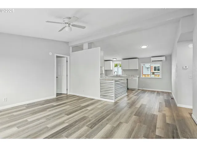 $205,000 | 301 East Court Street, Condon, OR 97823