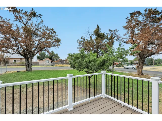 $205,000 | 301 East Court Street, Condon, OR 97823