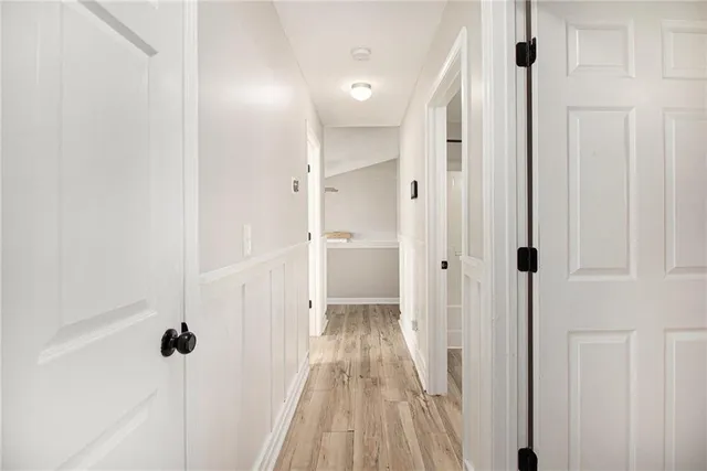 a close view of sink and tap