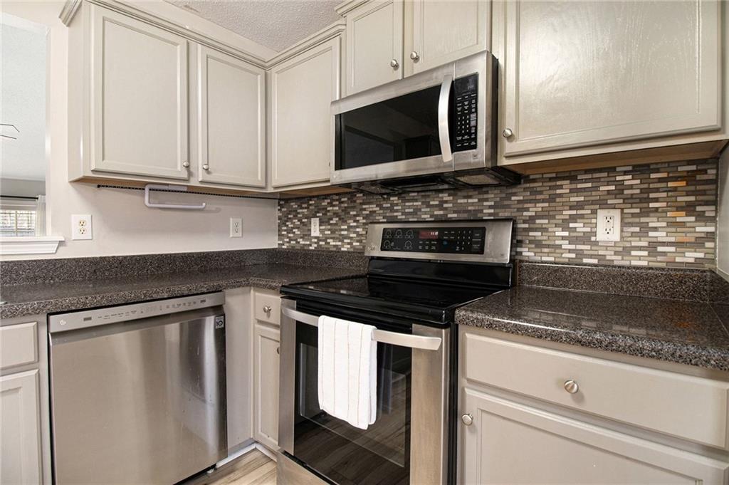 56 Pleasant Forest Court Temple, GA 30179 - Photo 17 of 33