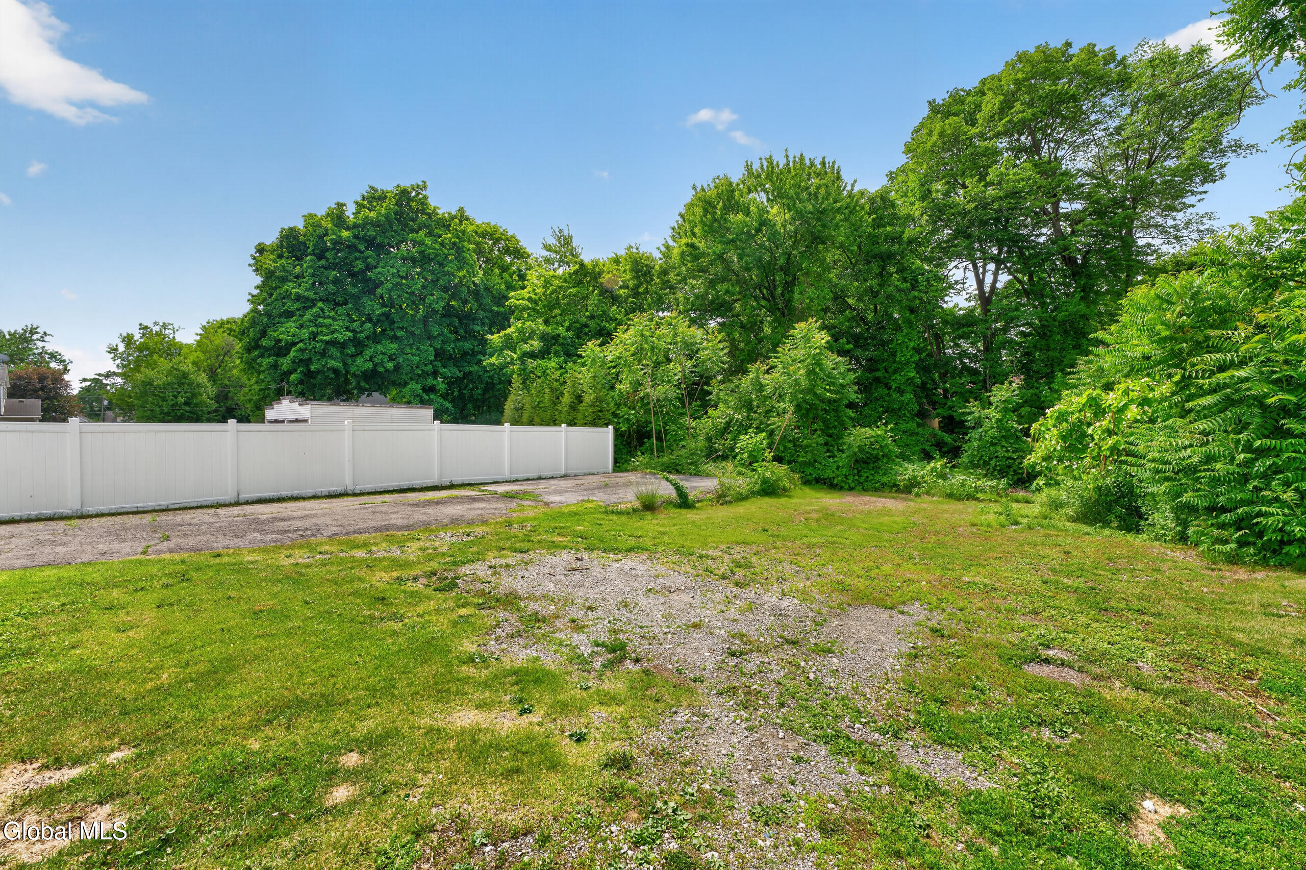 33 Osborne Road Albany, NY 12205 - Photo 28 of 31 Yard 1