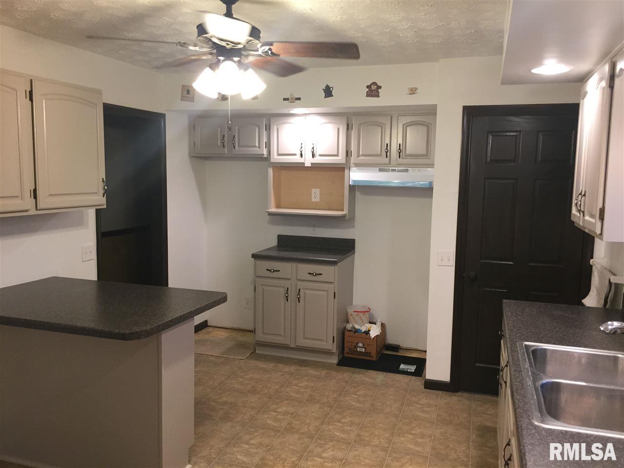 2594 Stahls Ed Road De Witt, IA 52742 - Photo 11 of 19 Gallery Image 11