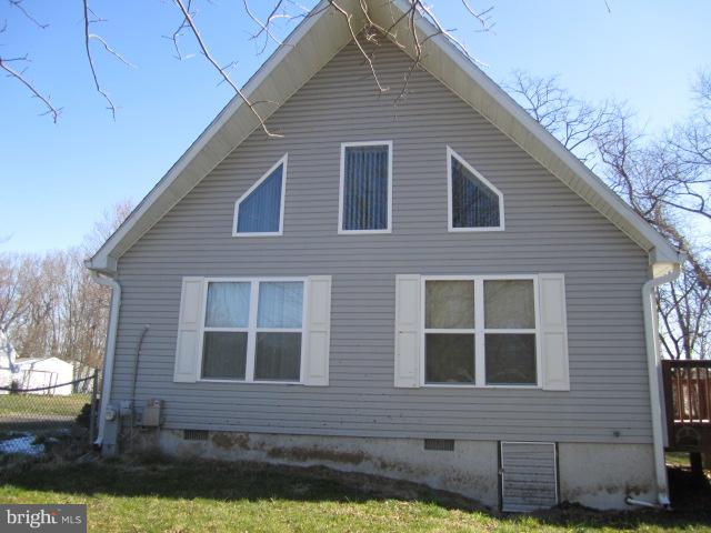 2101 Silver Lane Road Baltimore, MD 21221 - Photo 5 of 25 Side
