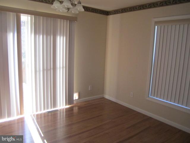 2101 Silver Lane Road Baltimore, MD 21221 - Photo 7 of 25 Dining Room