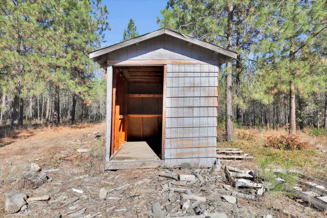 $575,000 | 4221 East Bailey Road, Chattaroy, WA 99003