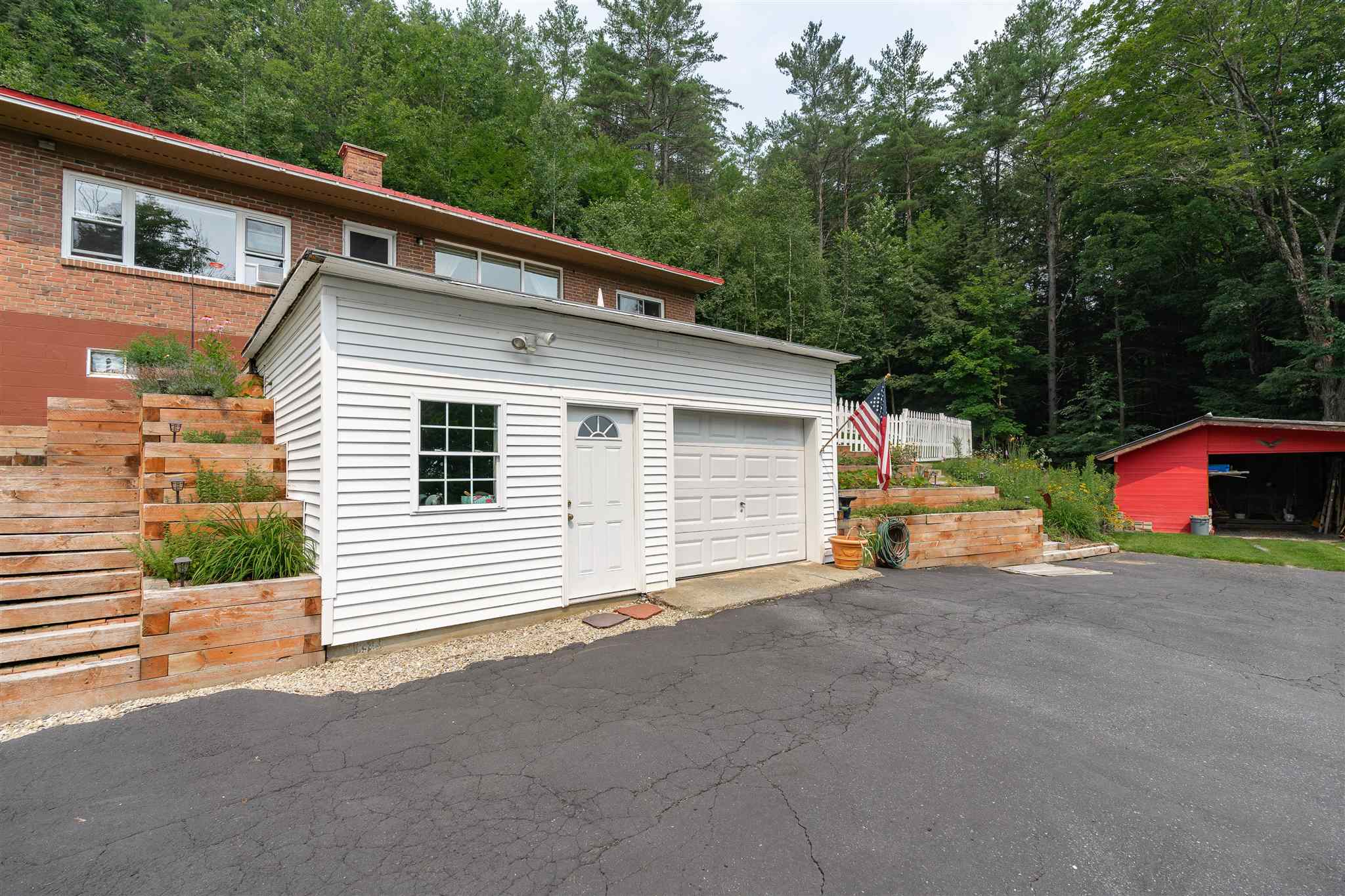 2325 North Hartland Road Hartford, VT 05001 - Photo 14 of 29 Gallery Image 14