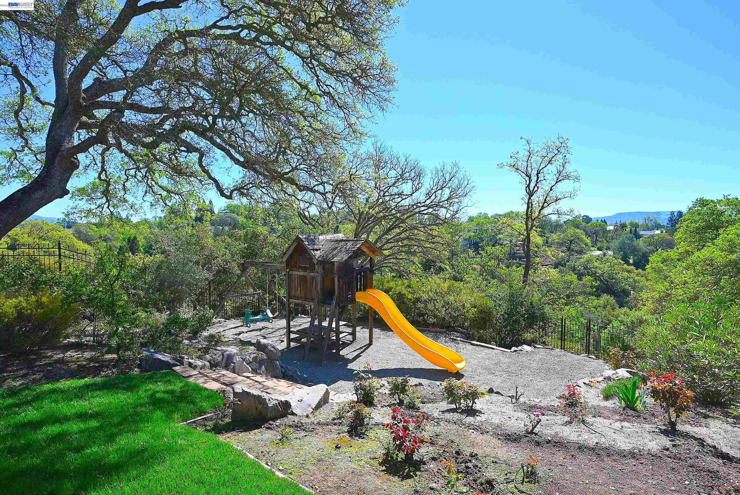 16 Ardendale Court Alamo, CA 94507 - Photo 9 of 58