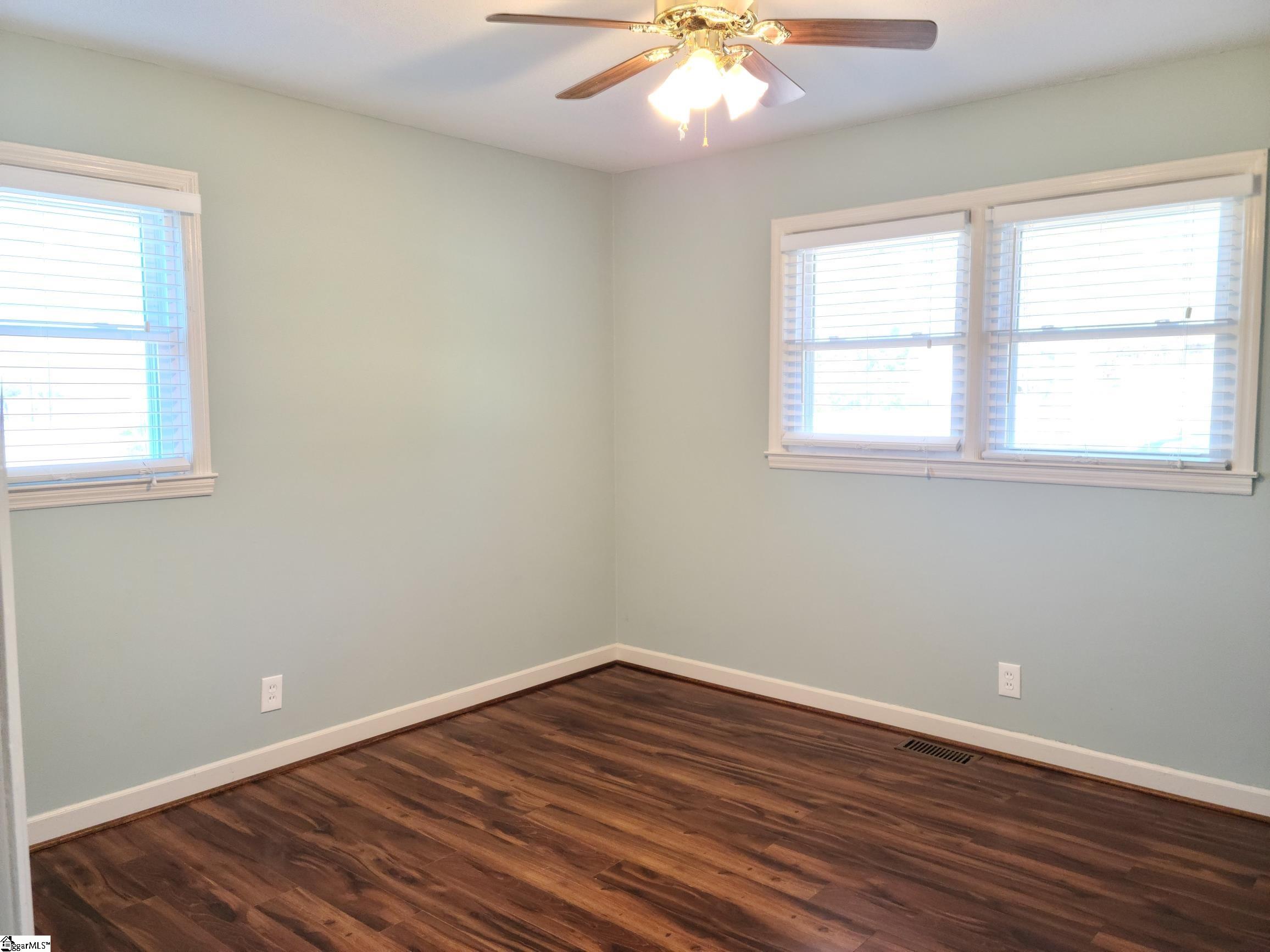 711 Gum Springs Road Taylors, SC 29687 - Photo 14 of 20