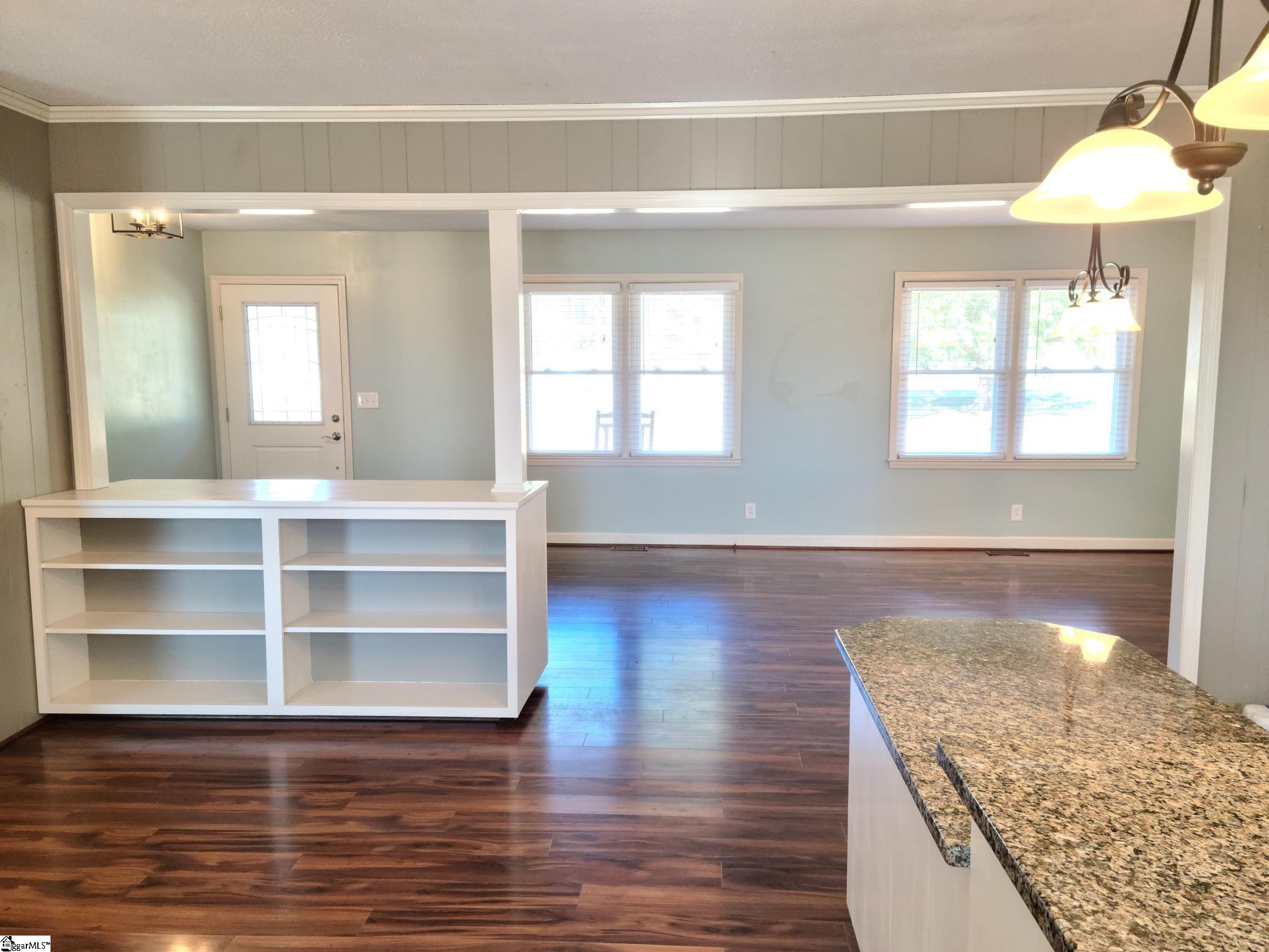 711 Gum Springs Road Taylors, SC 29687 - Photo 3 of 20