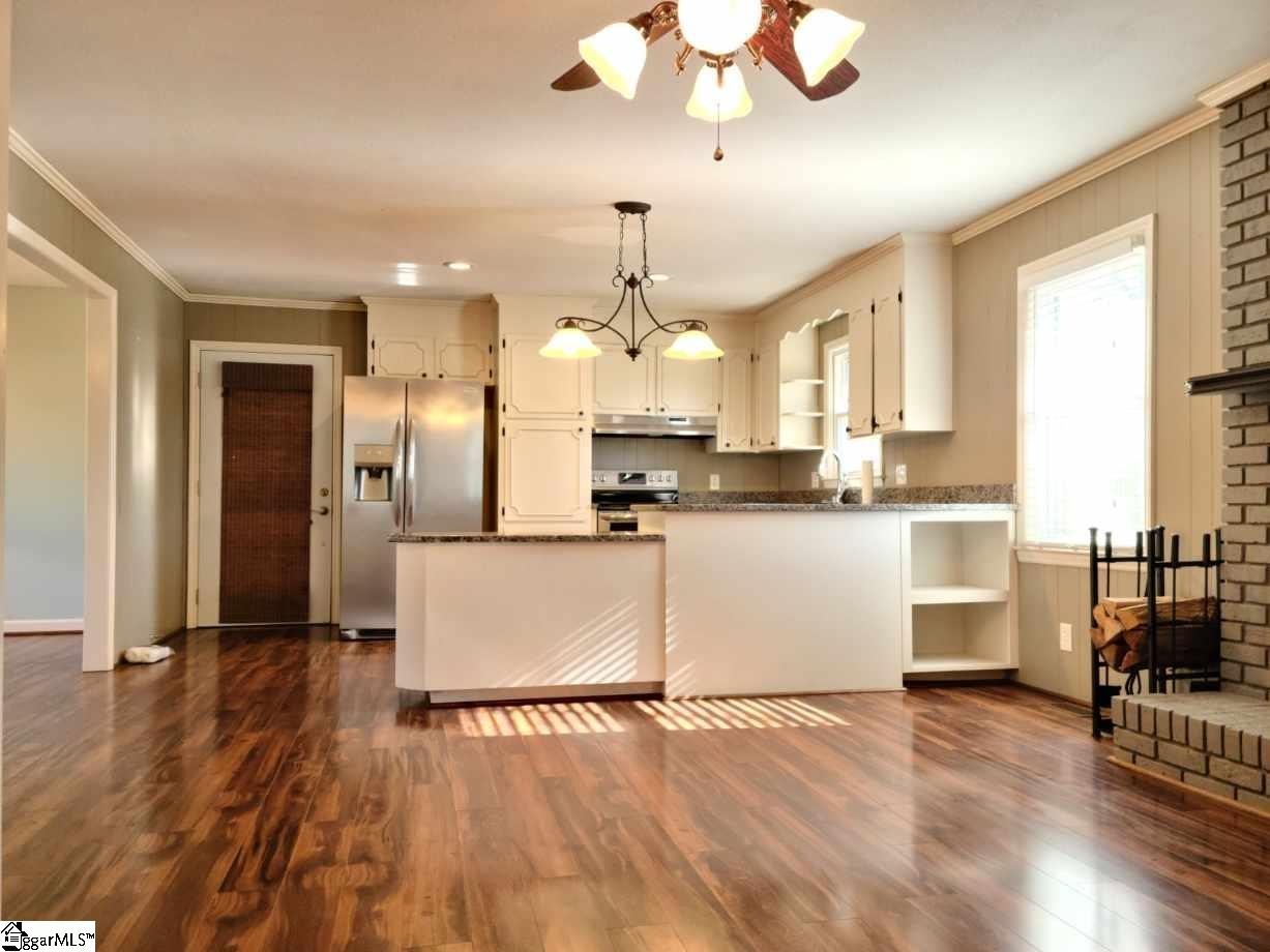711 Gum Springs Road Taylors, SC 29687 - Photo 5 of 20
