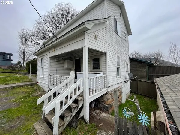 a view of front door of house