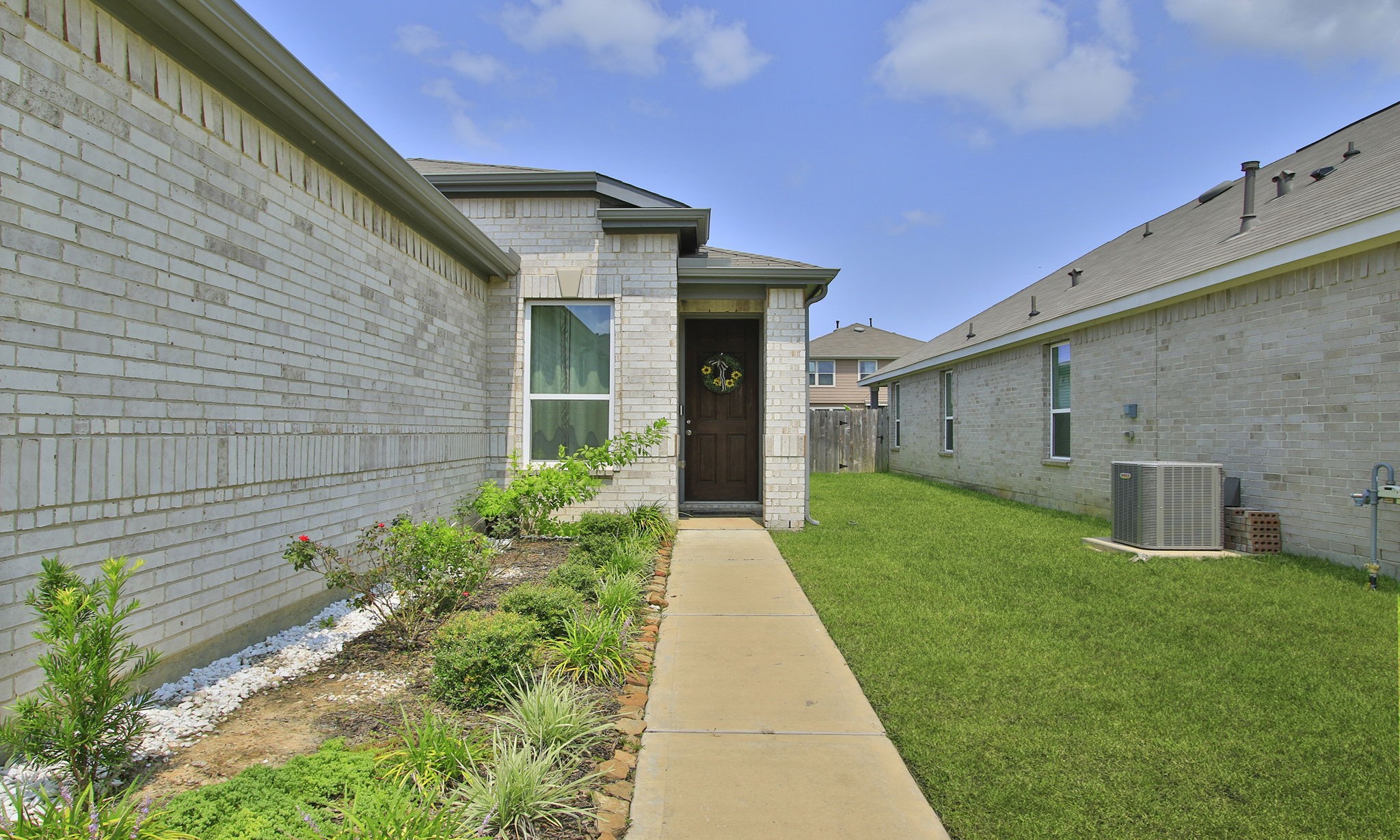 7219 Bakersfield Court Rosharon, TX 77583 - Photo 4 of 42