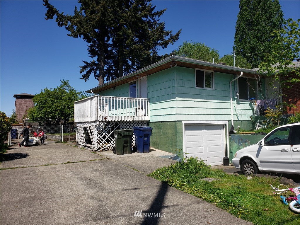 10810 Southeast 181st Street Renton, WA 98055 - Photo 3 of 14 Gallery Image 3