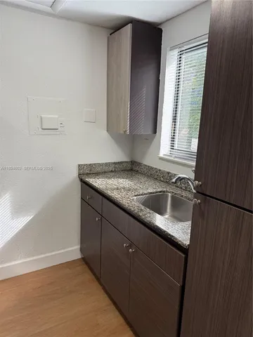 $2,075 | 180 Northeast 71st Street, Unit 5, Miami, FL 33138