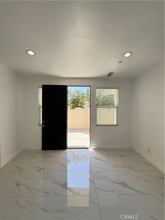 $3,500 | 2199 Whitman Way, Unit 2, Corona, CA 92878