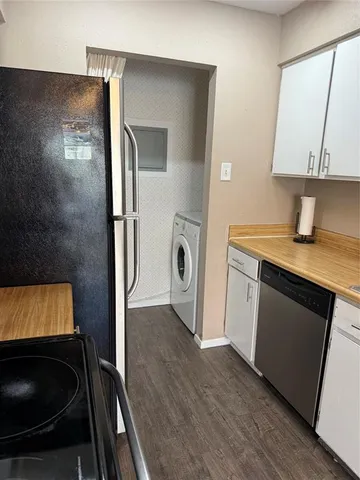 a view of kitchen and bathroom