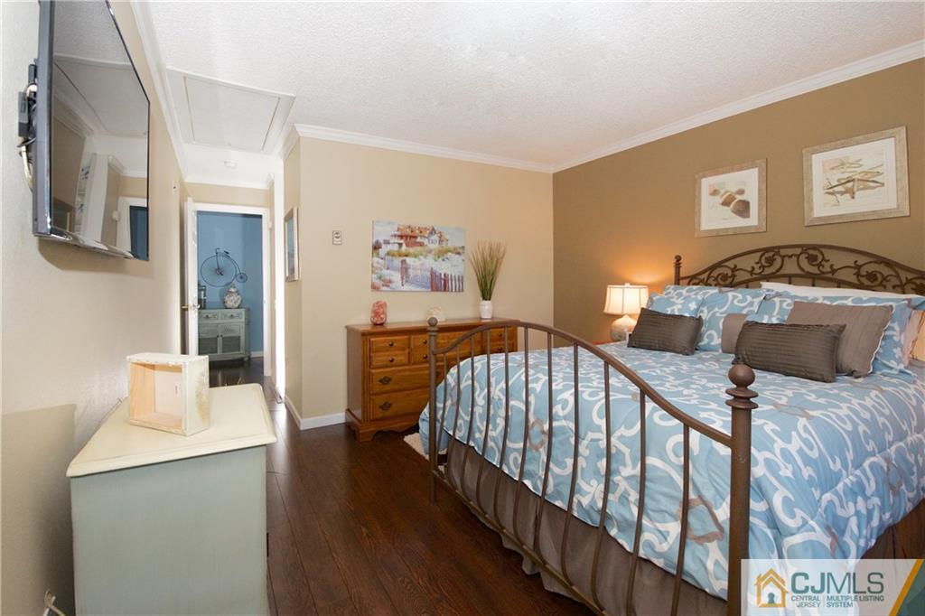 744 B Pompton Road Monroe Township, NJ 08831 - Photo 11 of 19 Gallery Image 11