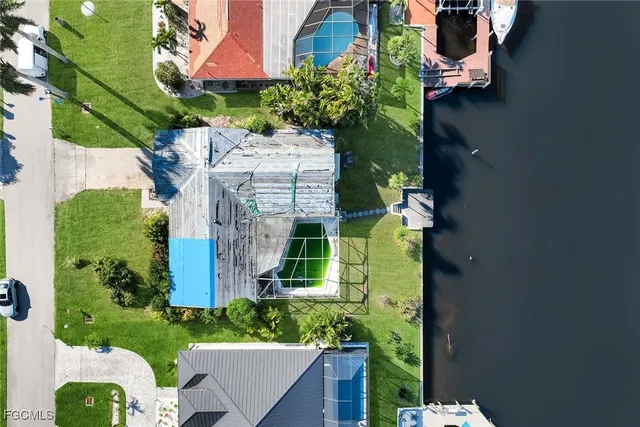 $575,000 | 441 Bayshore Drive, Cape Coral, FL 33904