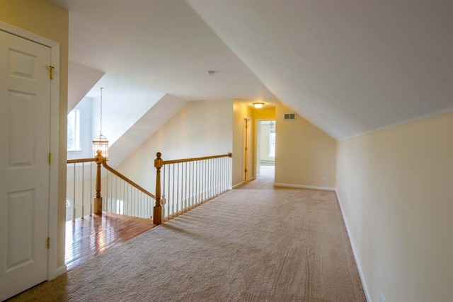 12N330 Switzer Road Elgin, IL 60124 - Photo 20 of 25 a view of an entryway