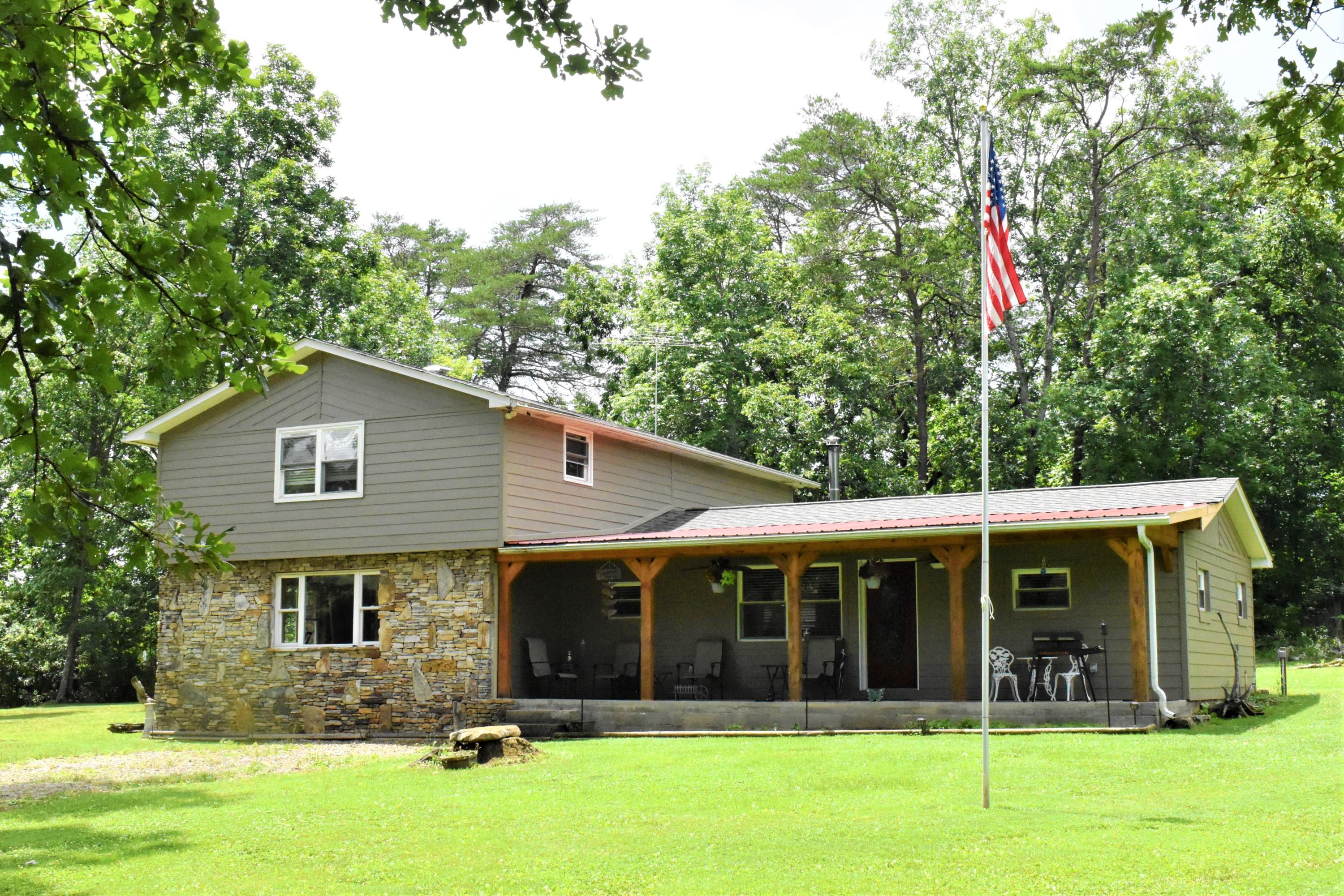 693 Brown Road Crossville, TN 38555 - Photo 1 of 40 Welcome to 693 Brown Rd