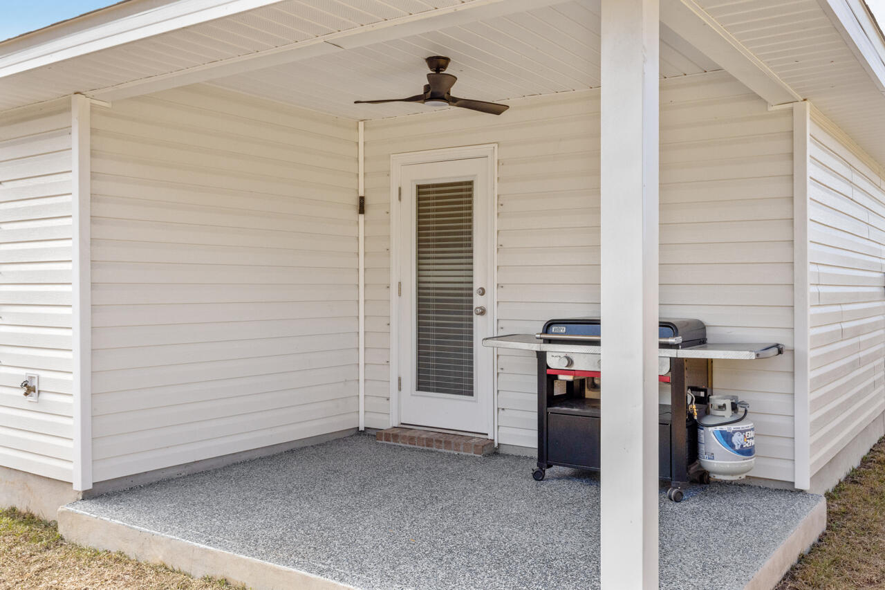 3411 Phoenix Court Crestview, FL 32539 - Photo 36 of 47 34-34