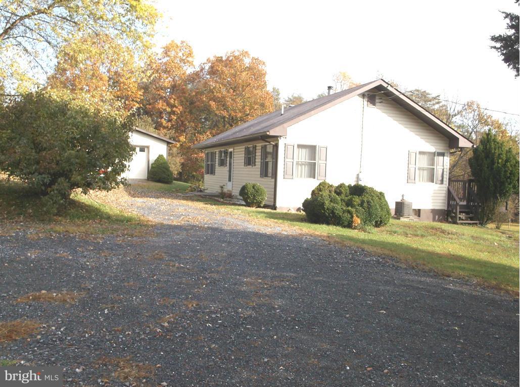 6743 Howellsville Road Boyce, VA 22620 - Photo 2 of 17 Exterior (General)