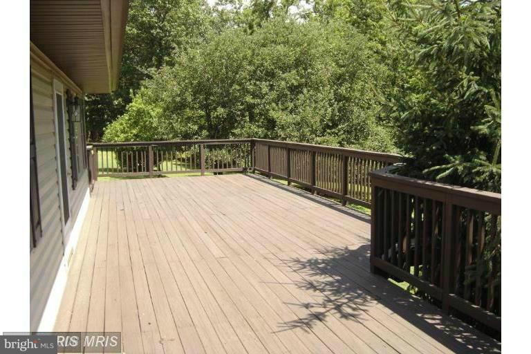 6743 Howellsville Road Boyce, VA 22620 - Photo 4 of 17 Exterior (General)