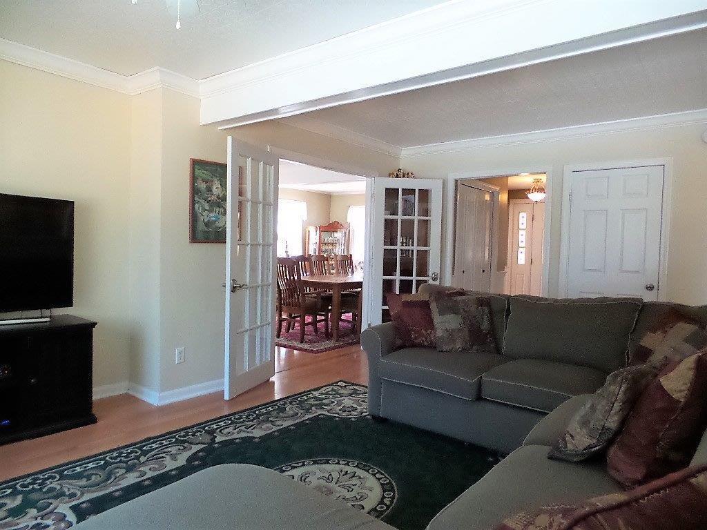 429 Main Street Waterville, ME 04901 - Photo 11 of 43 Living Room