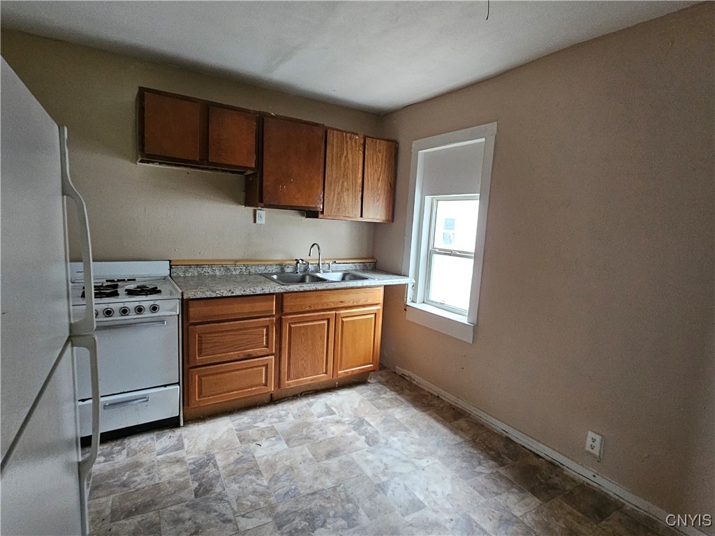 1230 Court Street Utica, NY 13502 - Photo 12 of 25