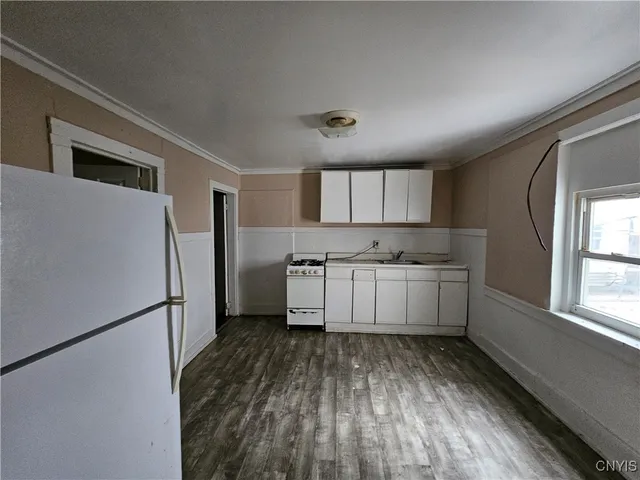 $175,000 | 1230 Court Street, Utica, NY 13502