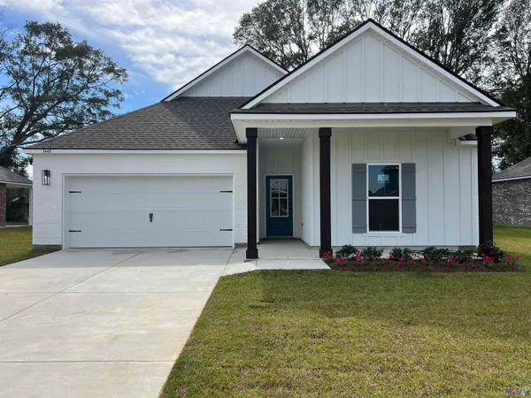 $305,900 | 3440 Chien Street, Zachary, LA 70791