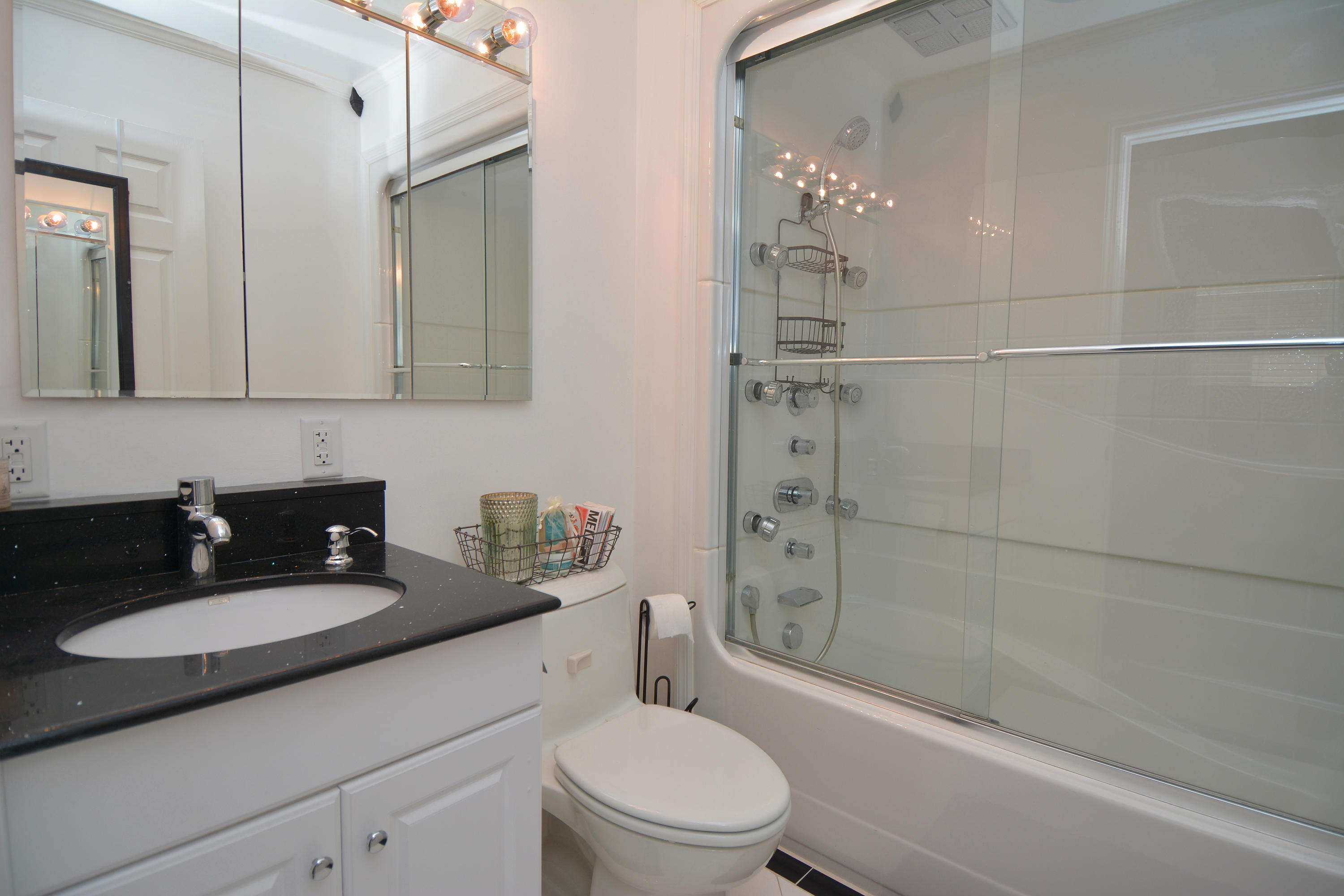 2473 Southwest Murphy Road Palm City, FL 34990 - Photo 10 of 28 C 2018 MBP 111918 2473 SW Murphy Rd (22)